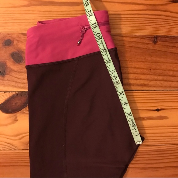 Lululemon Maroon Pink Capris Leggings, EUC, 6 - Picture 6 of 12